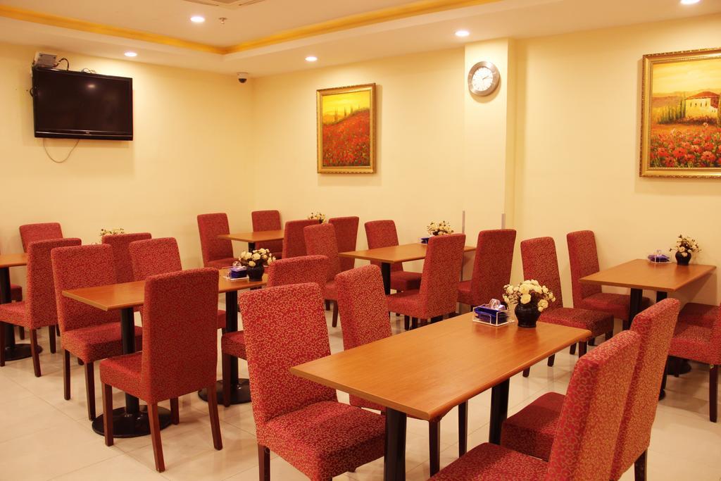 Hanting Express Qingdao Chengyang District Government Buitenkant foto
